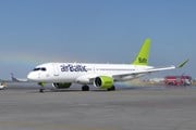 "Азимут" рассчитывает начать полеты на Airbus A220 в мае