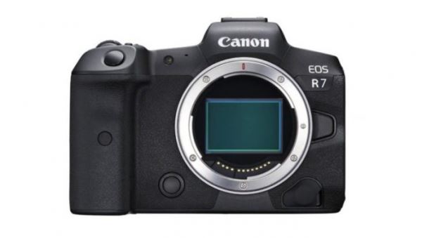 Canon EOS R7 будет представлен с двумя объективами RF-S